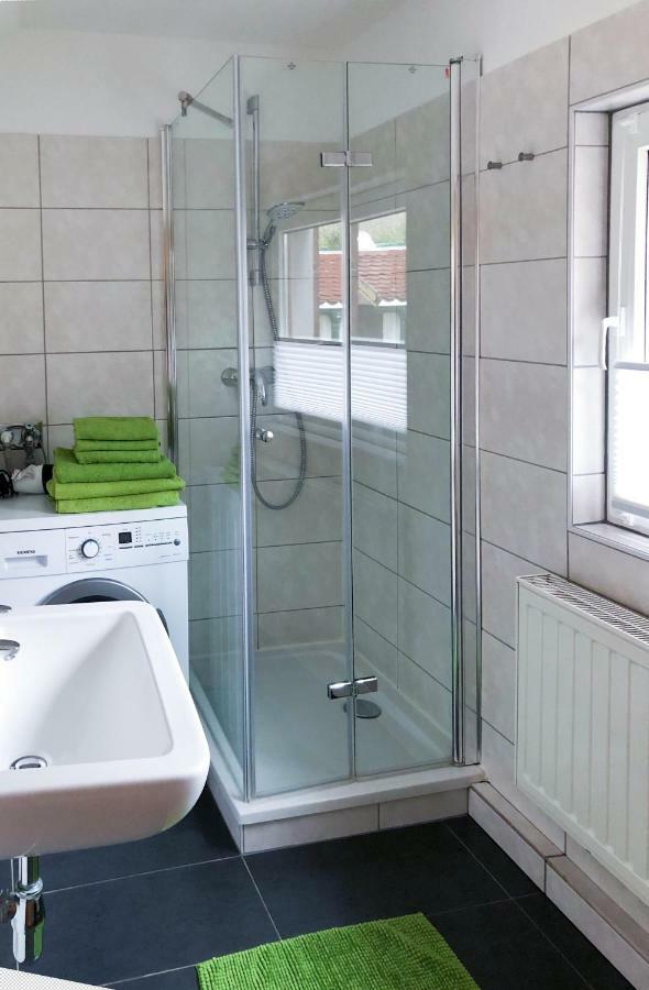 3 Seiten Ferienwohnung Jéna Kültér fotó